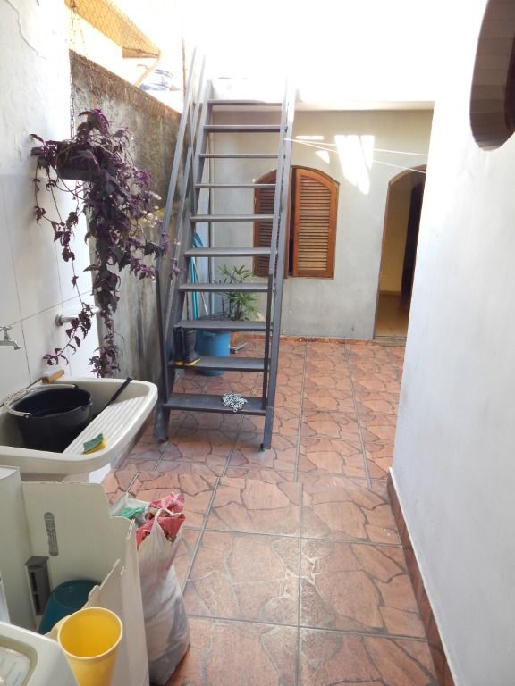 Sobrado à venda com 3 quartos, 220m² - Foto 39