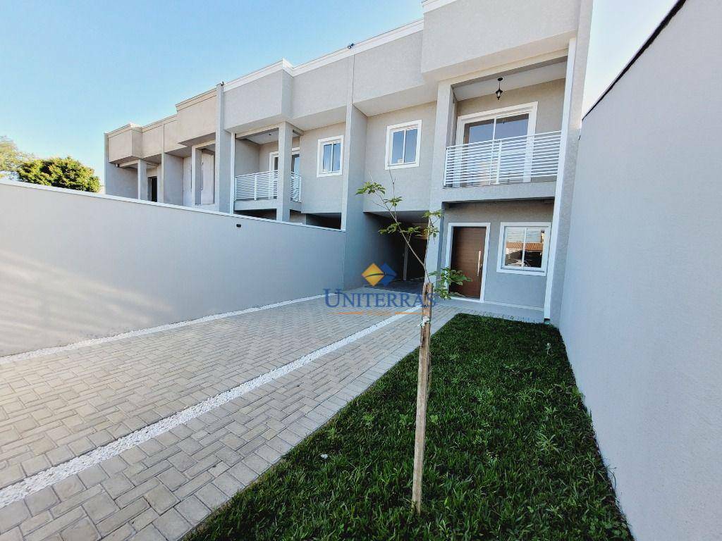 Sobrado à venda com 3 quartos, 130m² - Foto 1