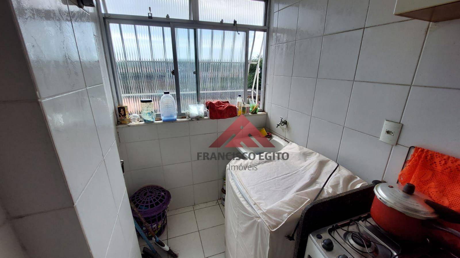 Apartamento à venda com 2 quartos, 70m² - Foto 9