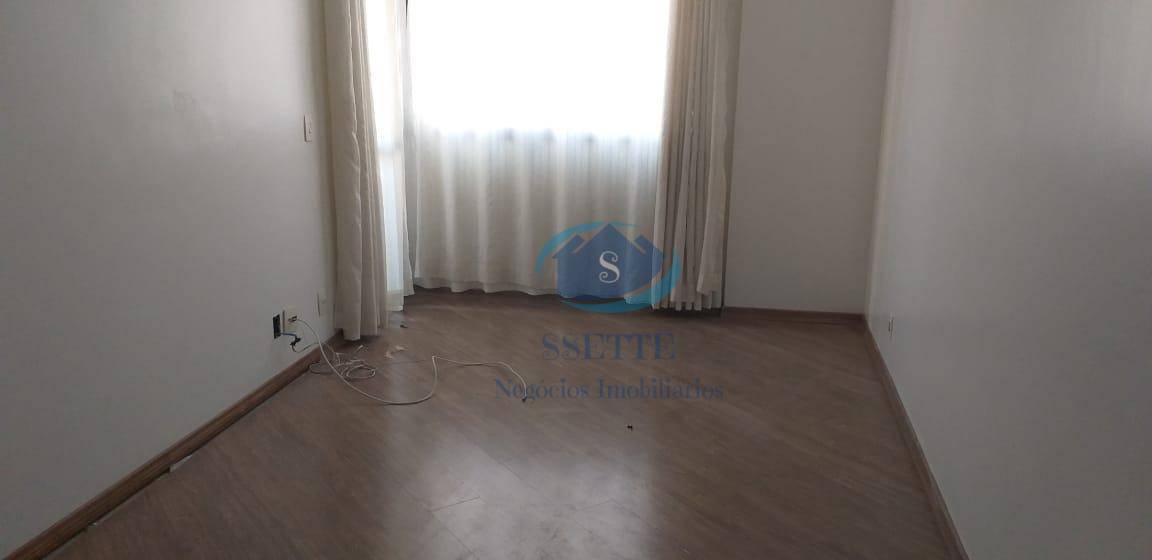 Apartamento à venda com 3 quartos, 72m² - Foto 1