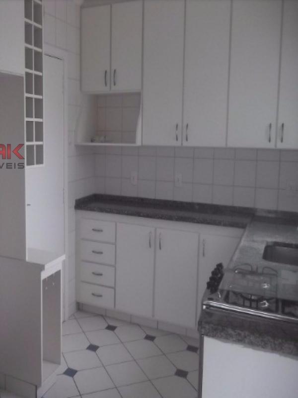 Apartamento para alugar com 3 quartos, 98m² - Foto 3