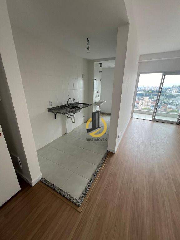 Apartamento à venda com 2 quartos, 63m² - Foto 2