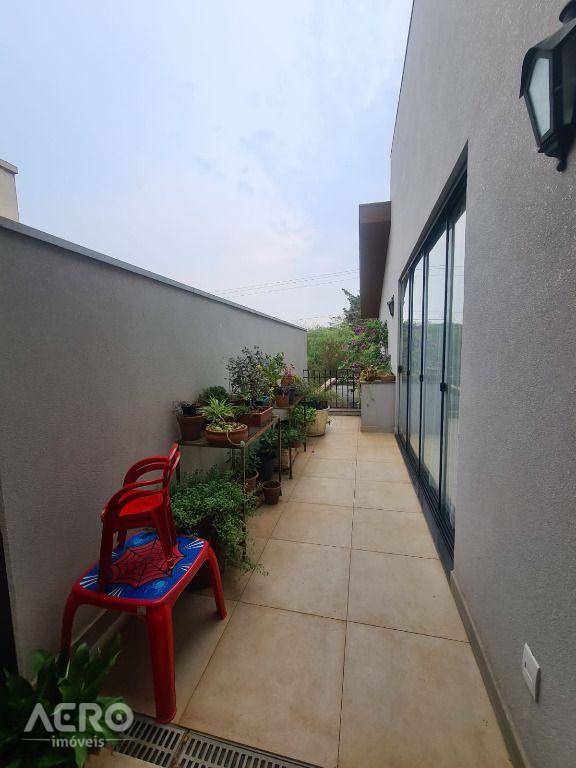 Casa de Condomínio à venda com 3 quartos, 209m² - Foto 18