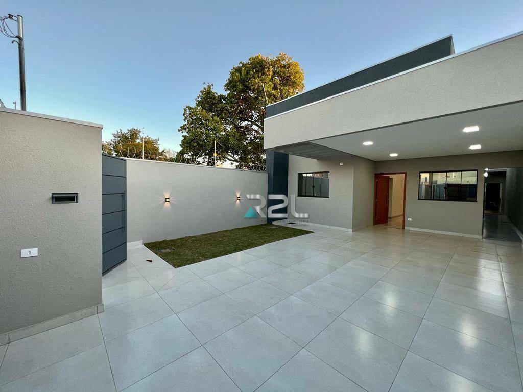 Casa à venda com 3 quartos, 124m² - Foto 2