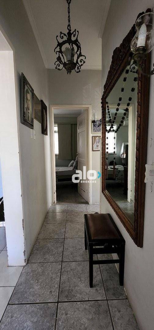 Casa à venda com 6 quartos, 276m² - Foto 16