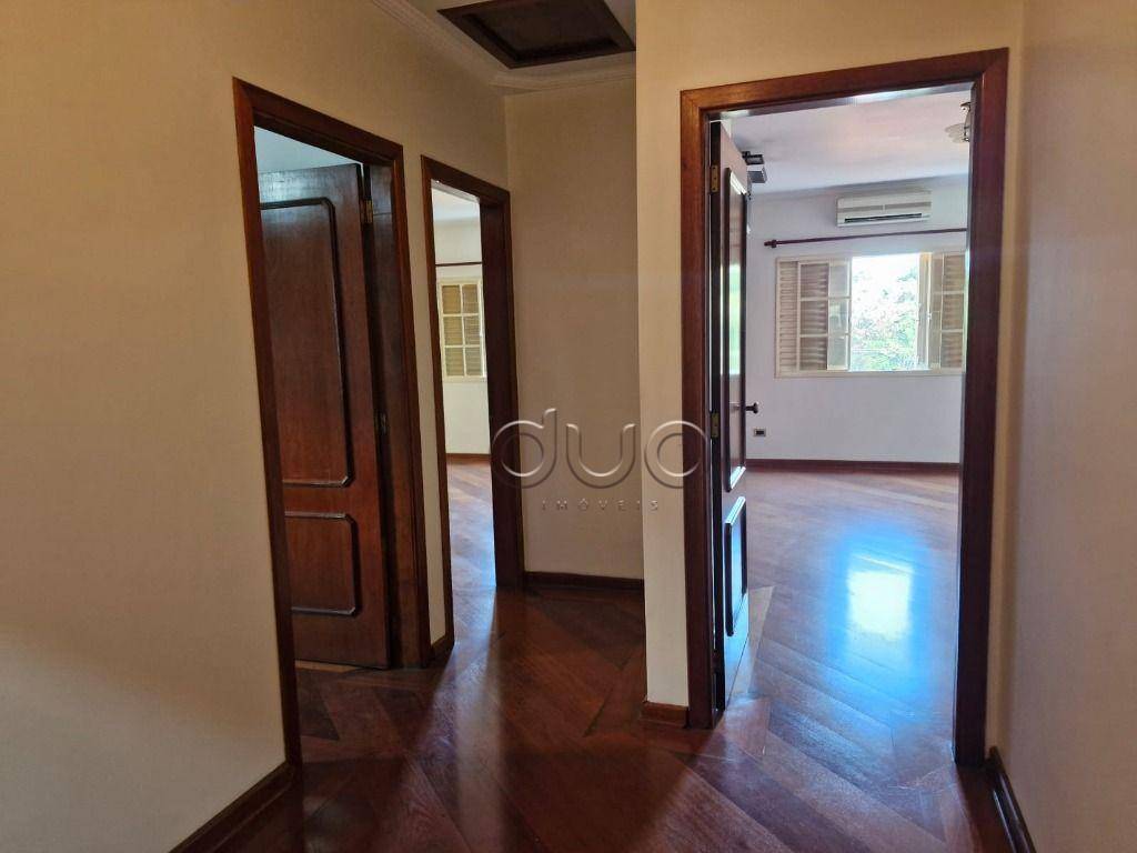 Casa à venda com 3 quartos, 224m² - Foto 13