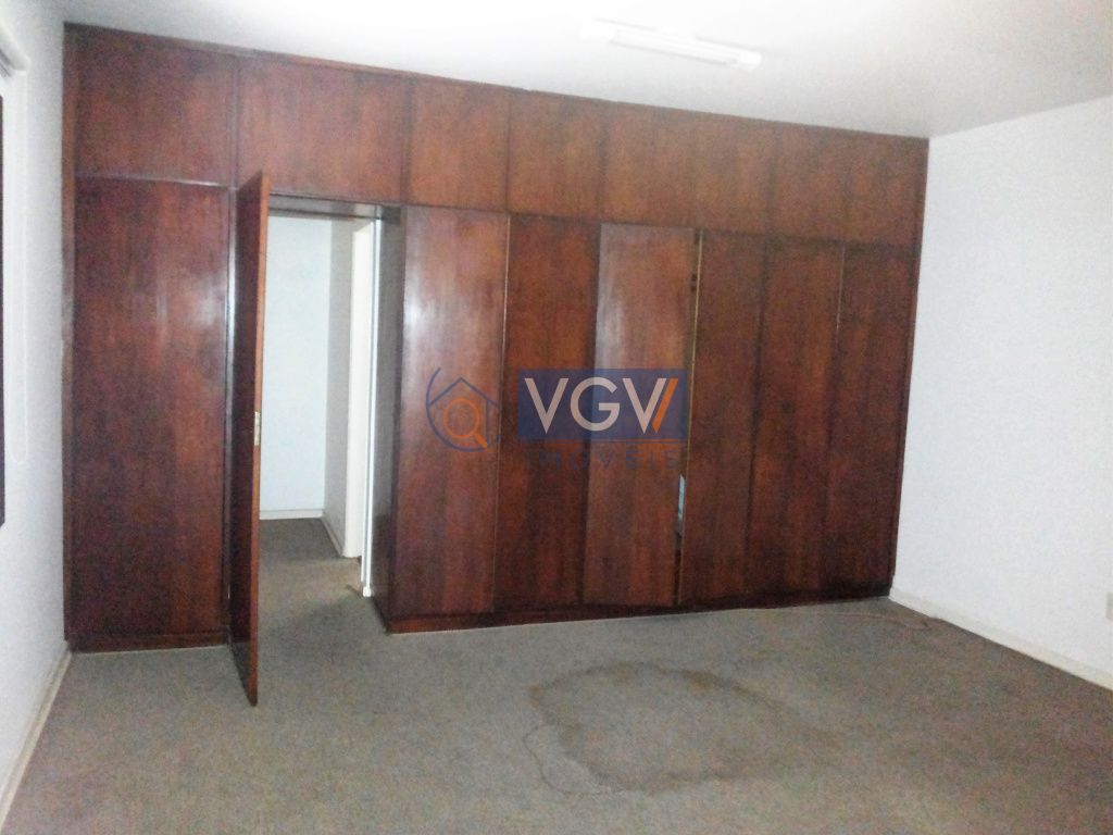 Casa à venda e aluguel com 6 quartos, 450m² - Foto 6