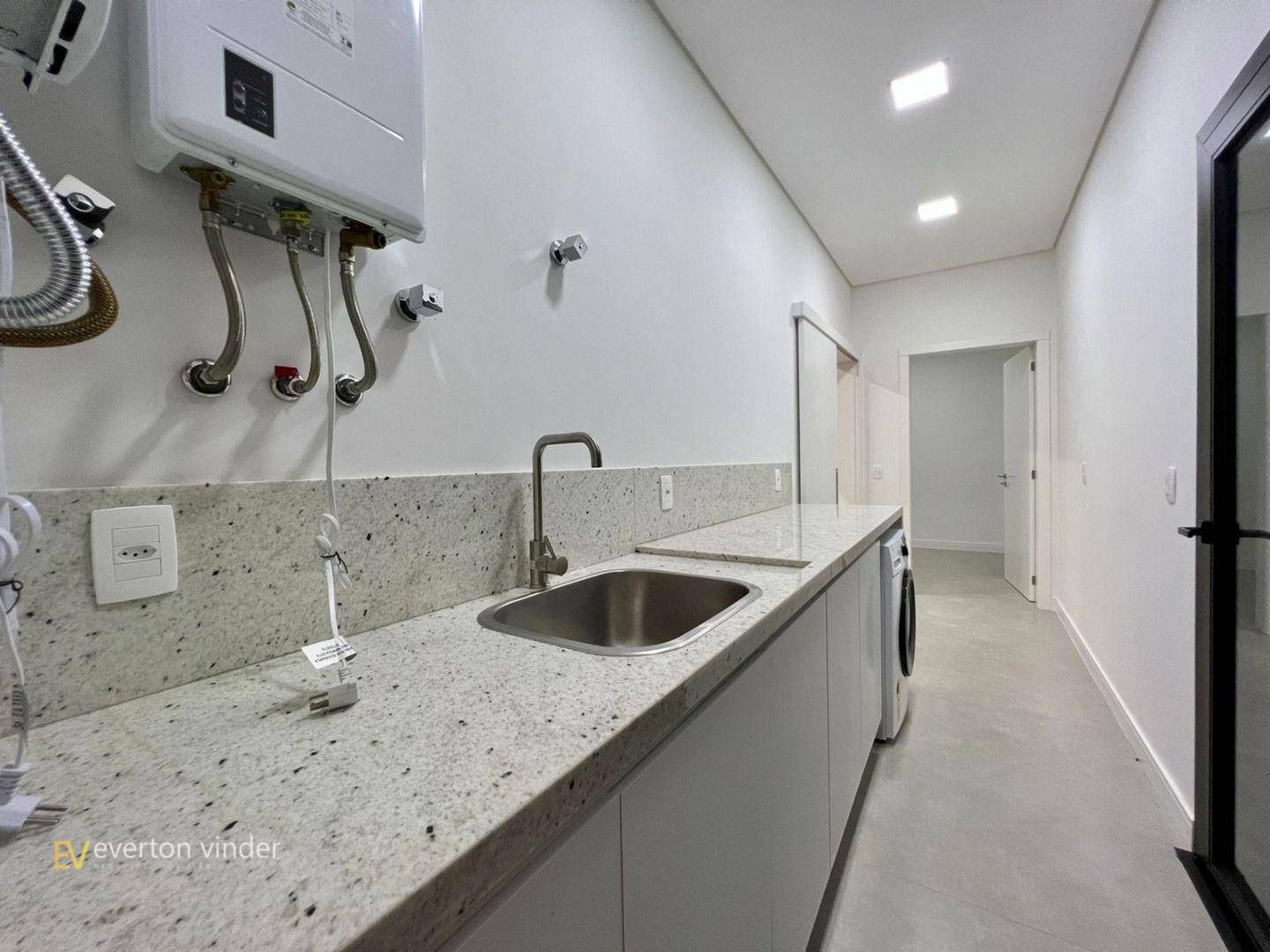 Sobrado à venda com 5 quartos, 386m² - Foto 34