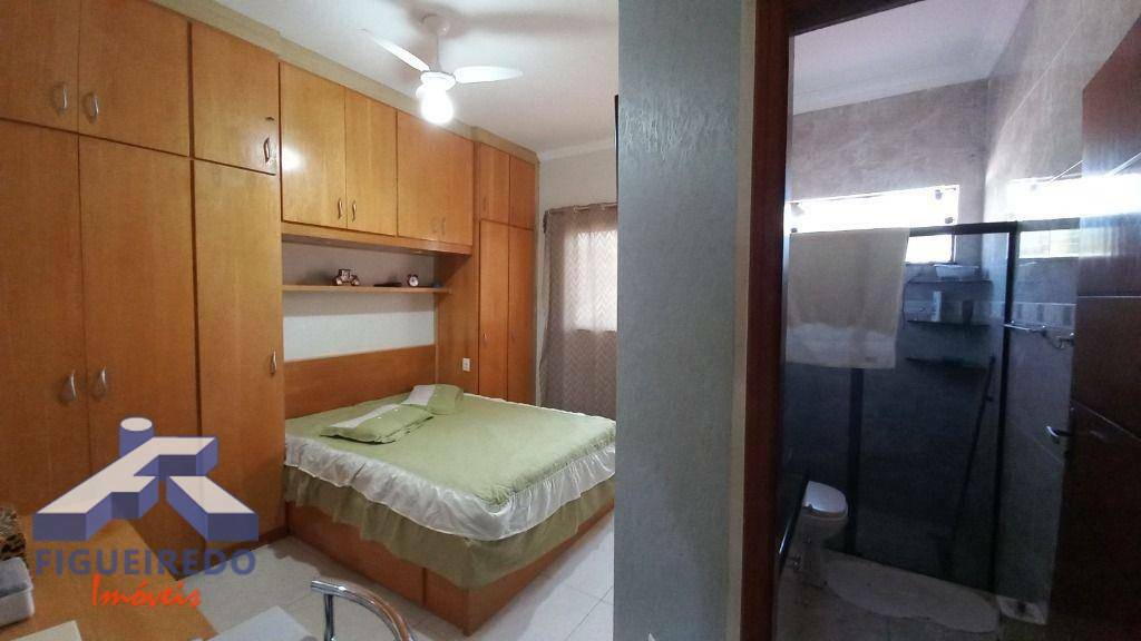 Casa para alugar com 3 quartos, 183m² - Foto 19