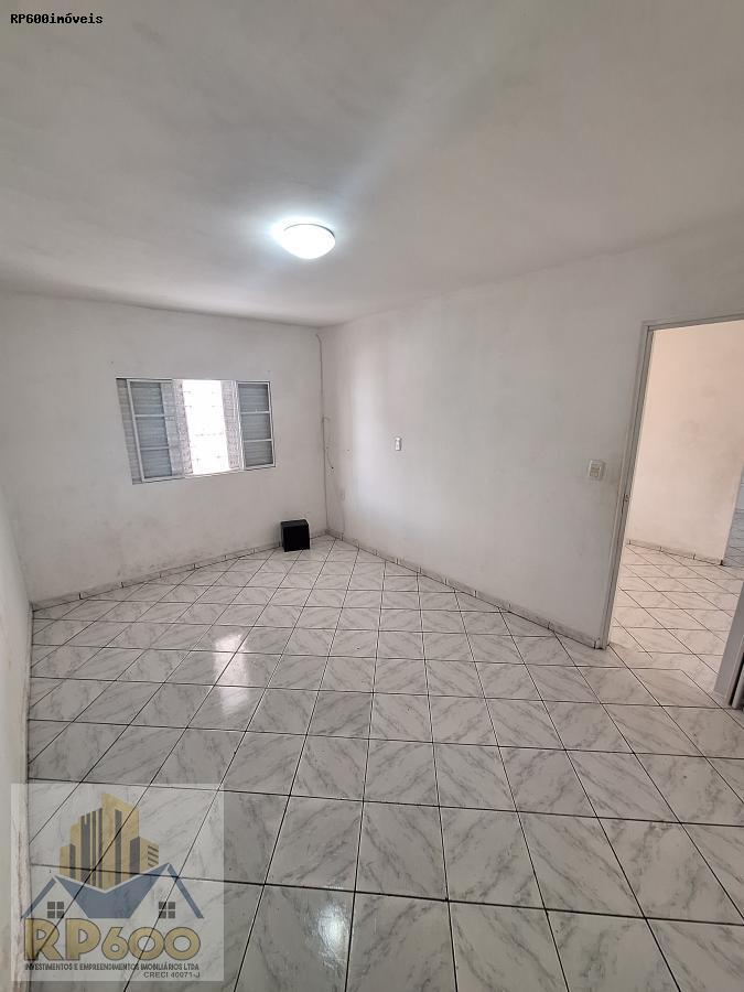 Casa para alugar com 1 quarto, 74m² - Foto 9