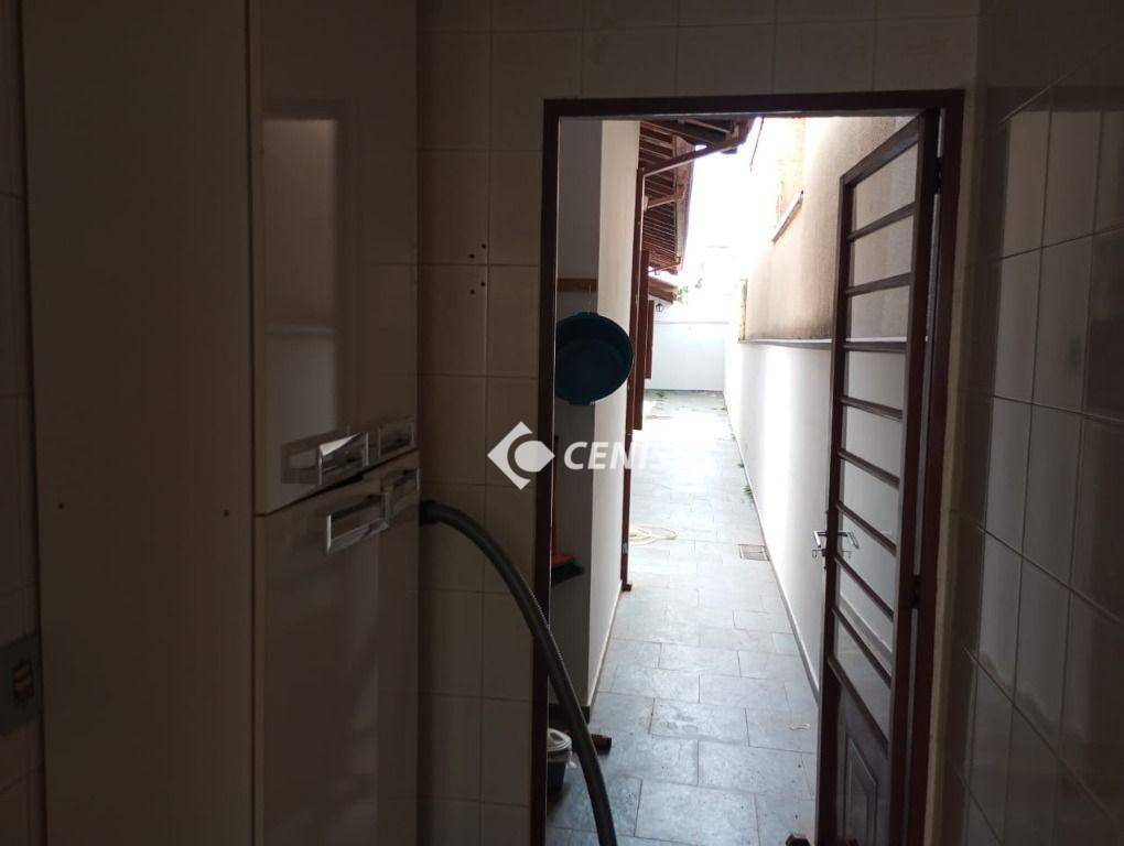 Casa à venda com 4 quartos, 170m² - Foto 15