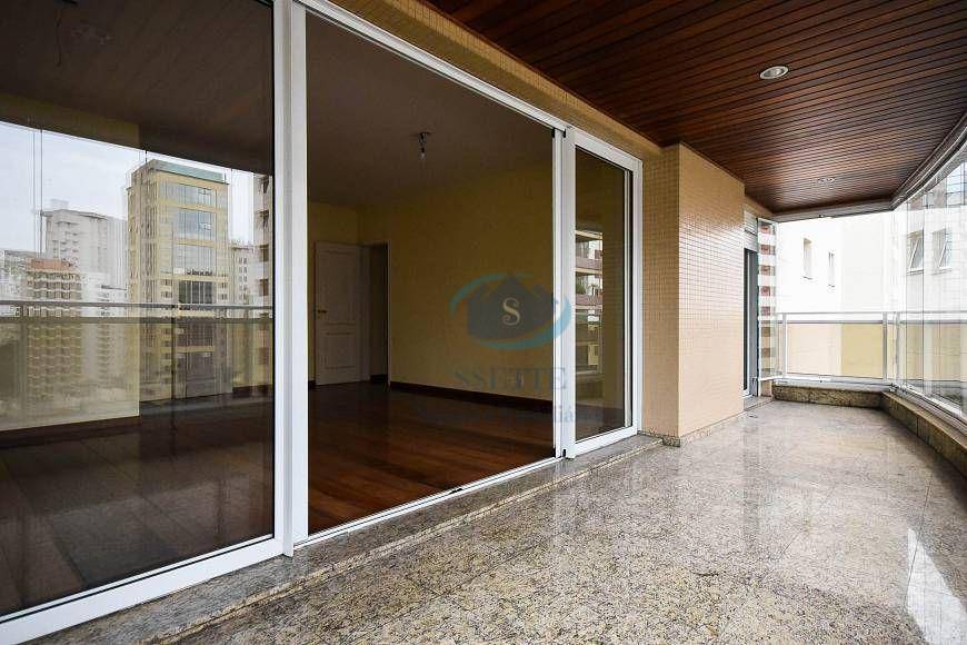 Apartamento para alugar com 4 quartos, 360m² - Foto 24