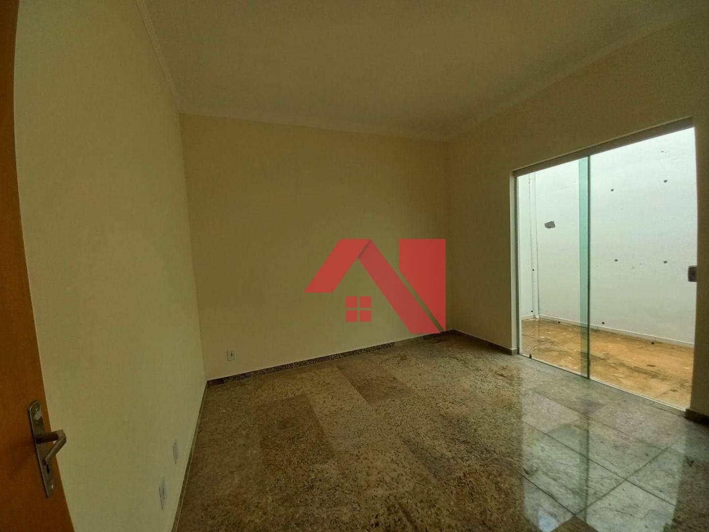 Casa à venda com 2 quartos, 97m² - Foto 11