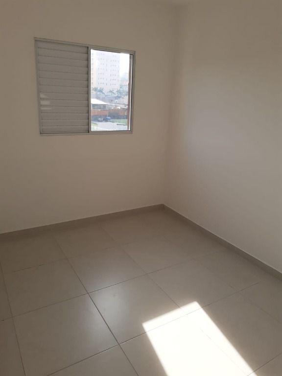 Apartamento à venda com 2 quartos, 49m² - Foto 4