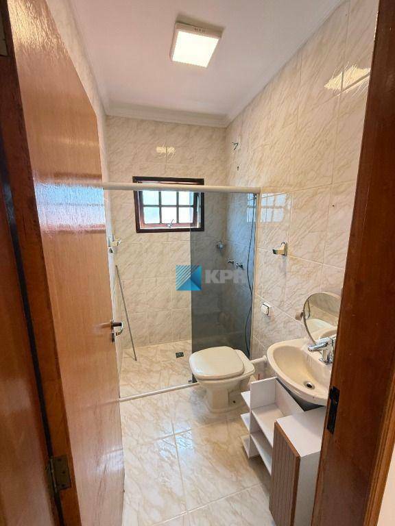 Casa à venda com 6 quartos, 270m² - Foto 23