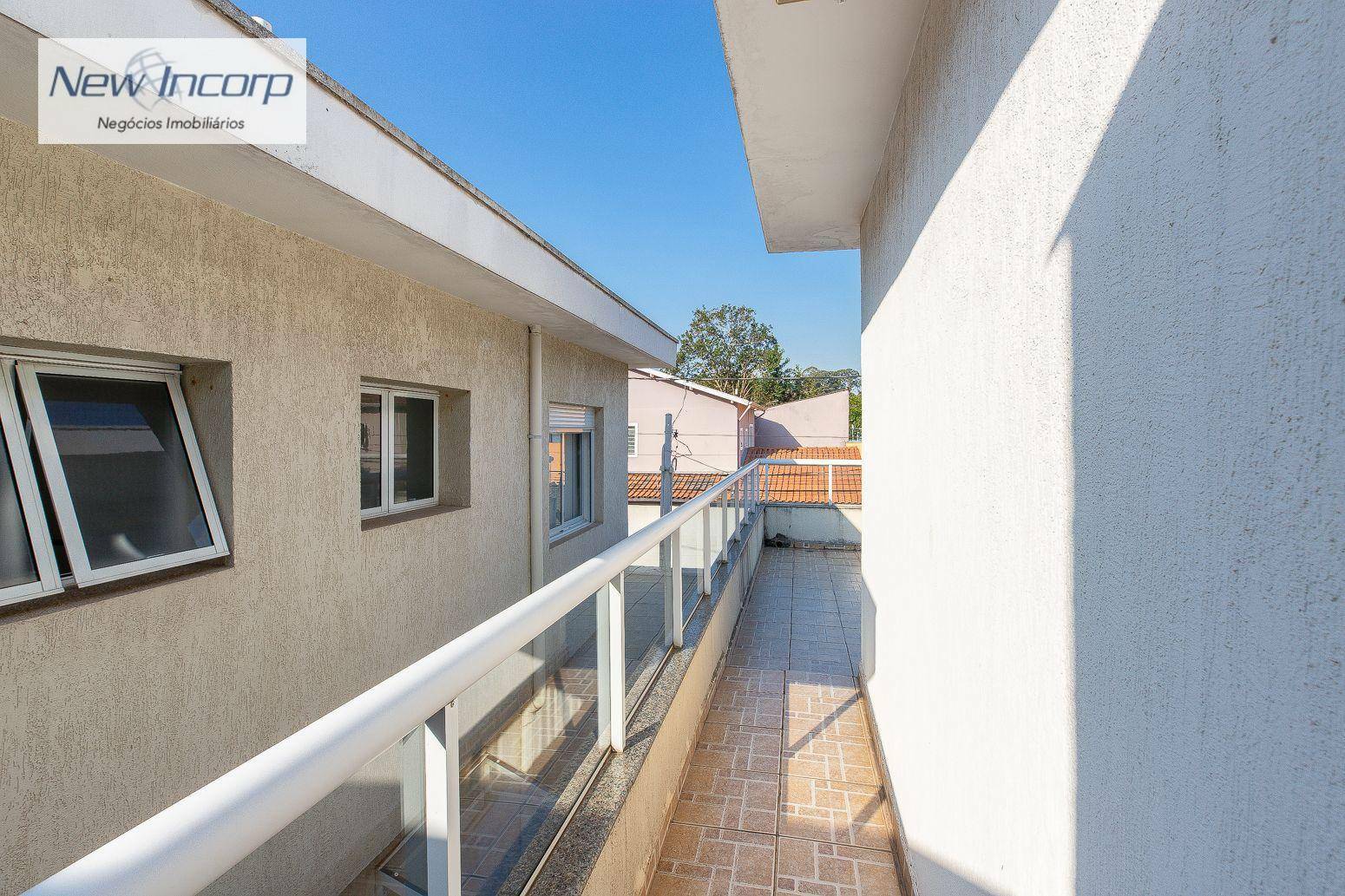 Sobrado à venda com 3 quartos, 380m² - Foto 1