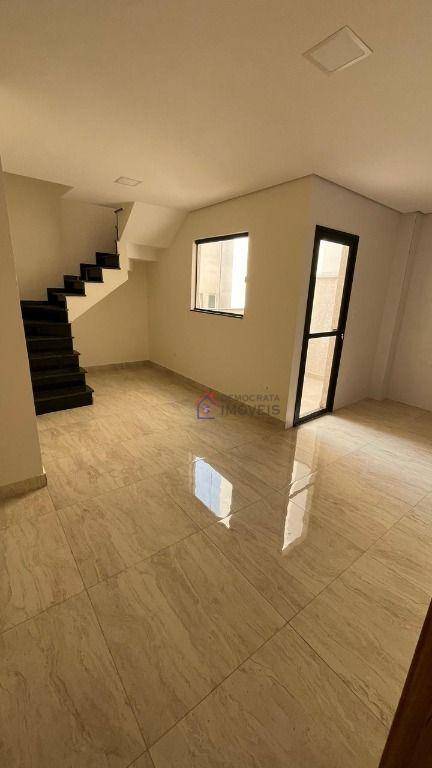 Cobertura à venda com 2 quartos, 92m² - Foto 1