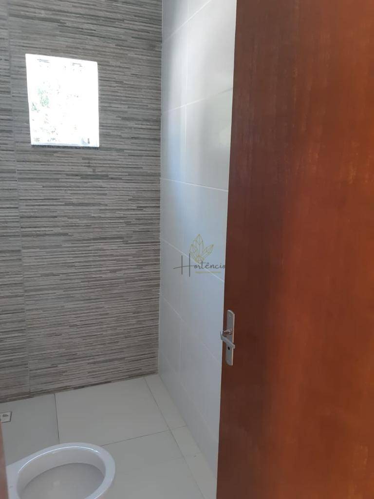 Casa à venda com 2 quartos, 45m² - Foto 16