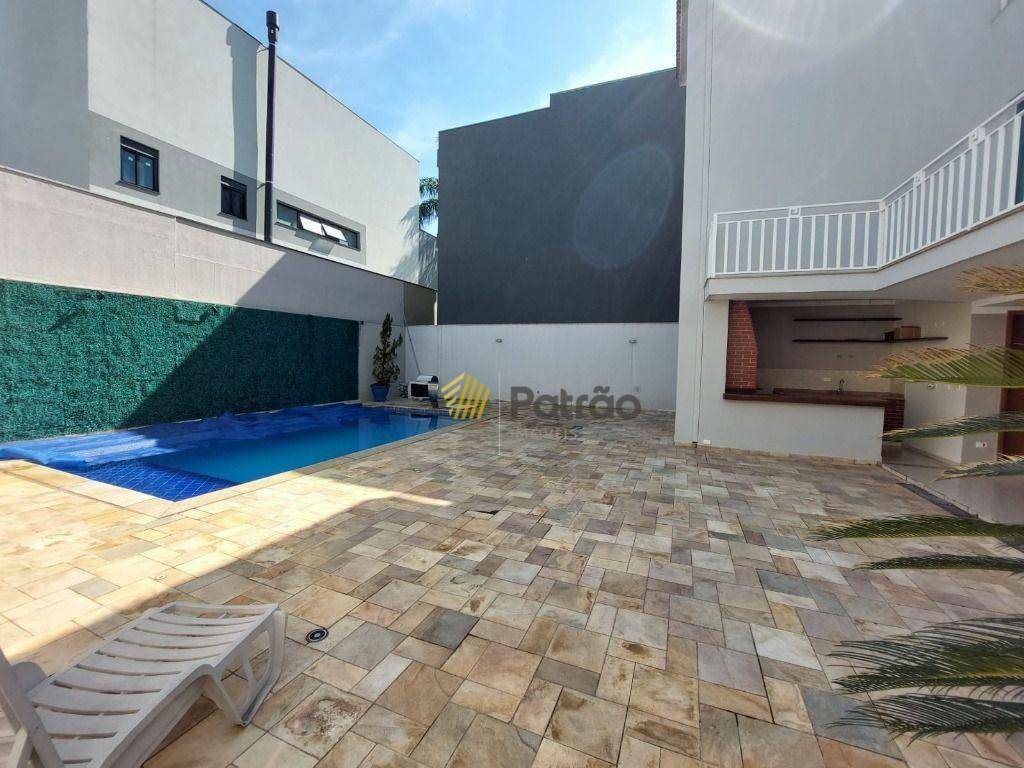 Casa de Condomínio à venda com 5 quartos, 452m² - Foto 11