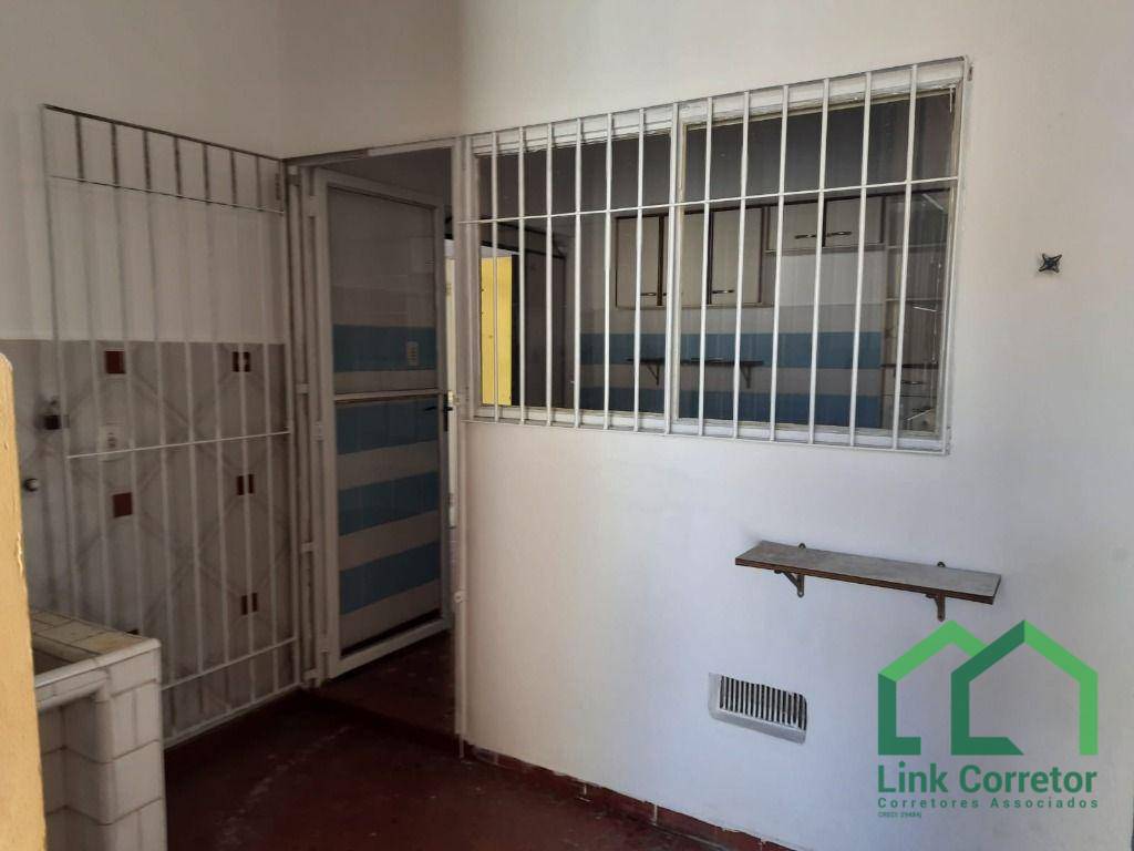 Casa para alugar com 3 quartos, 150m² - Foto 15