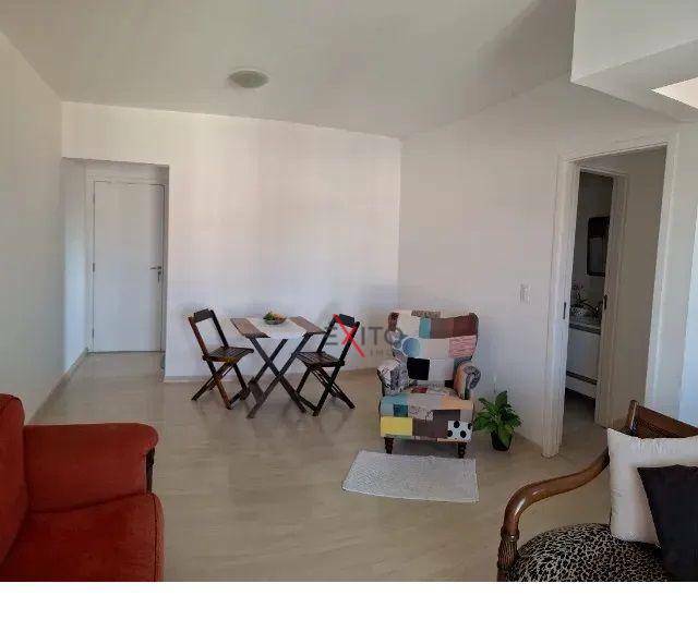 Apartamento à venda com 2 quartos, 77m² - Foto 11