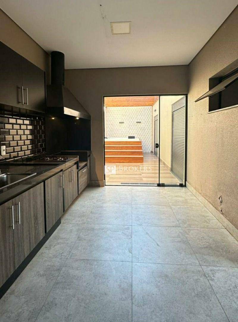 Casa de Condomínio à venda com 3 quartos, 206m² - Foto 4