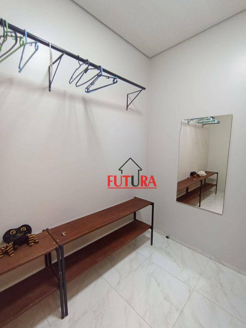 Casa para alugar com 2 quartos, 174m² - Foto 12