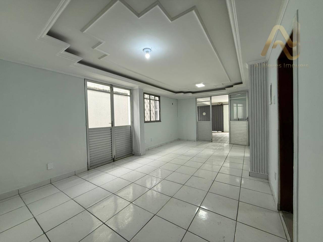 Casa, 5 quartos, 315 m² - Foto 4