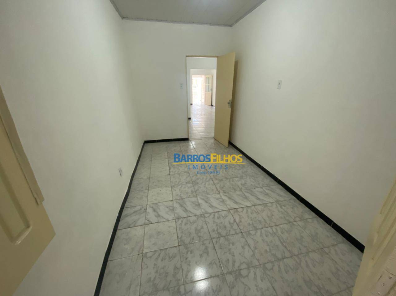 Casa à venda com 3 quartos, 150m² - Foto 5