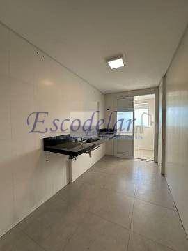 Apartamento à venda com 3 quartos, 178m² - Foto 7