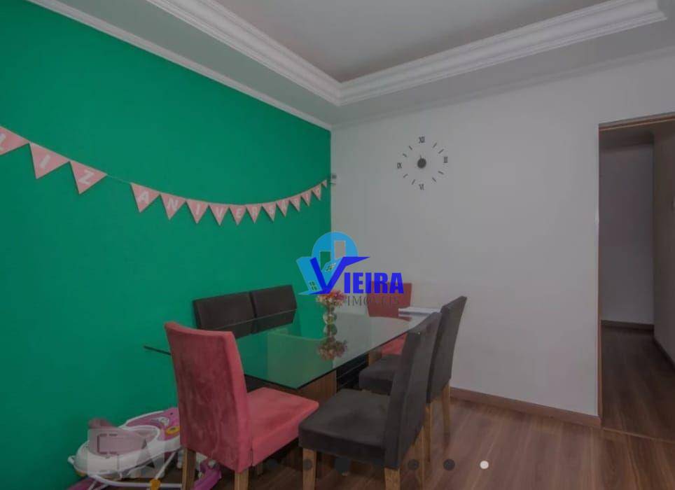 Casa à venda com 4 quartos, 208m² - Foto 3