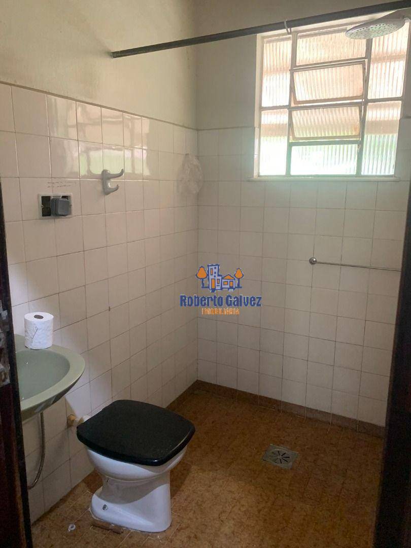 Casa à venda com 3 quartos, 181m² - Foto 4