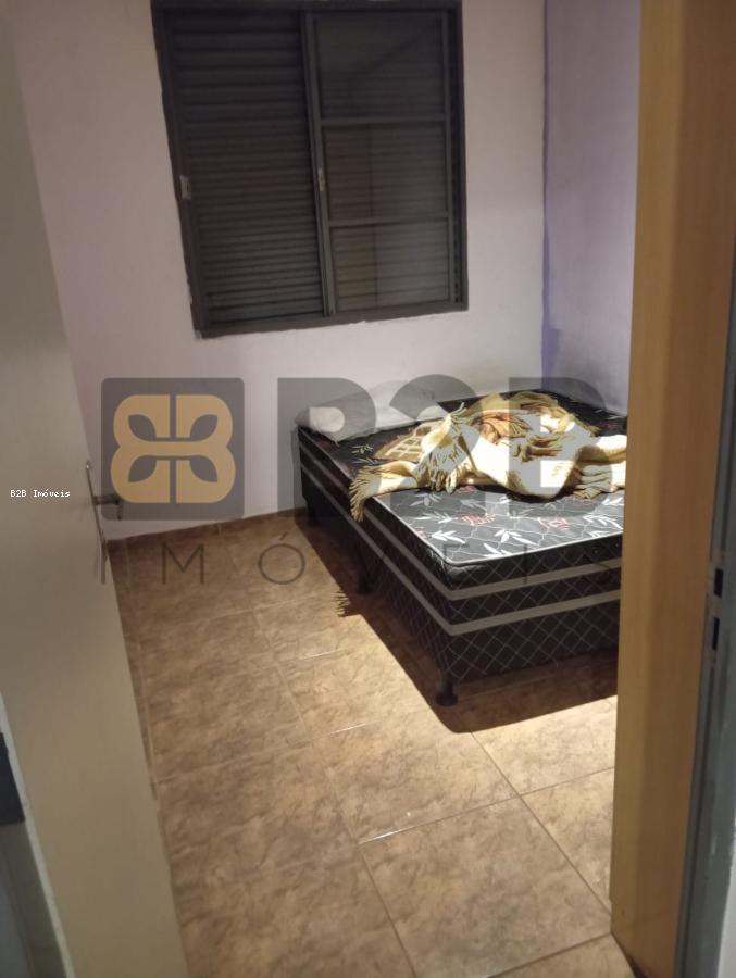 Apartamento à venda com 2 quartos, 45m² - Foto 1