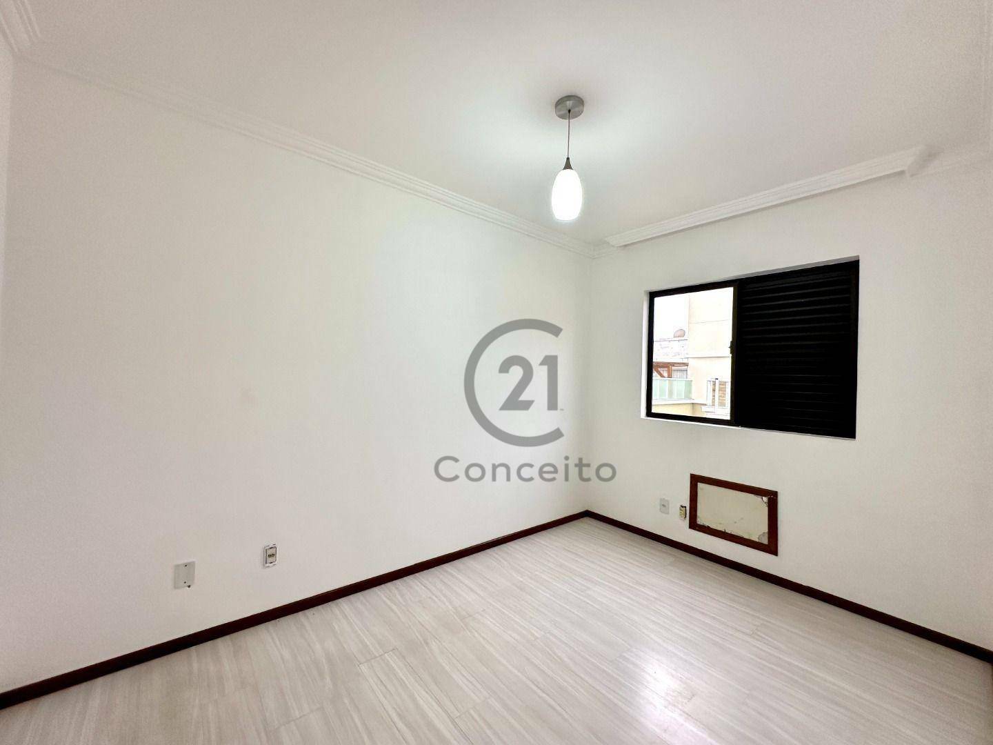 Apartamento à venda com 3 quartos, 212m² - Foto 19