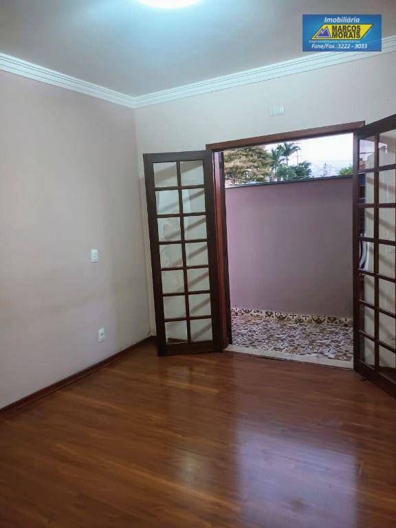 Casa de Condomínio para alugar com 3 quartos, 120m² - Foto 8