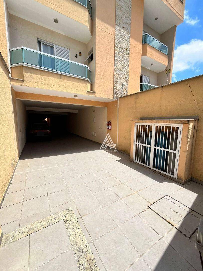 Apartamento à venda com 2 quartos, 67m² - Foto 4