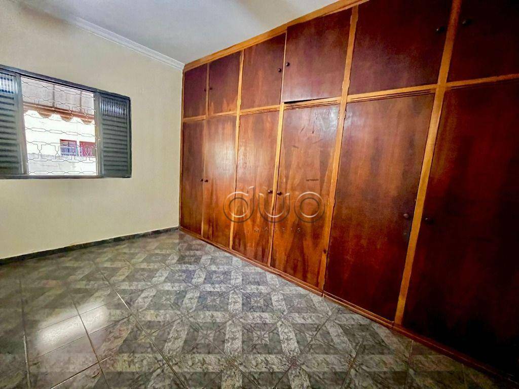 Casa à venda com 3 quartos, 231m² - Foto 15