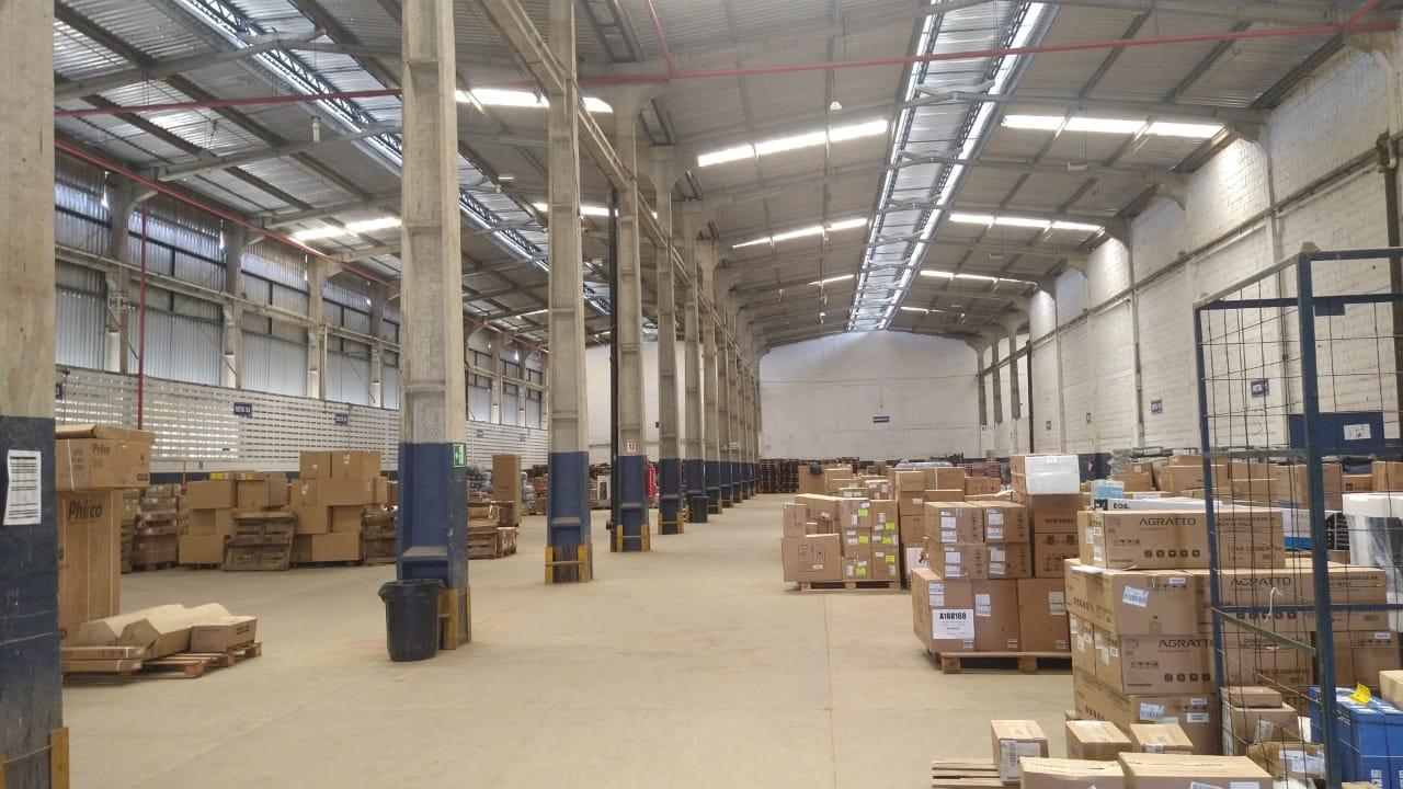 Depósito-Galpão-Armazém para alugar com 1 quarto, 6500m² - Foto 9