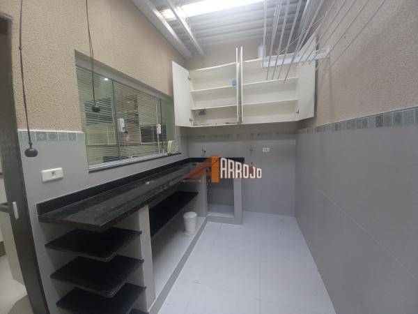 Sobrado à venda com 2 quartos, 104m² - Foto 19