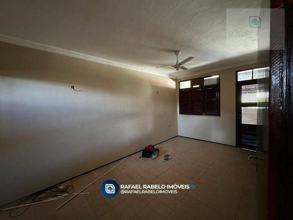 Casa à venda com 4 quartos, 207m² - Foto 6