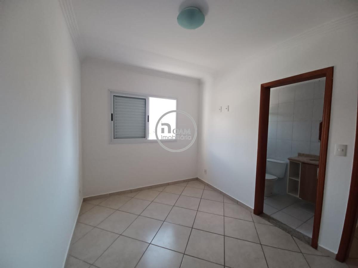 Apartamento para alugar com 3 quartos, 96m² - Foto 3