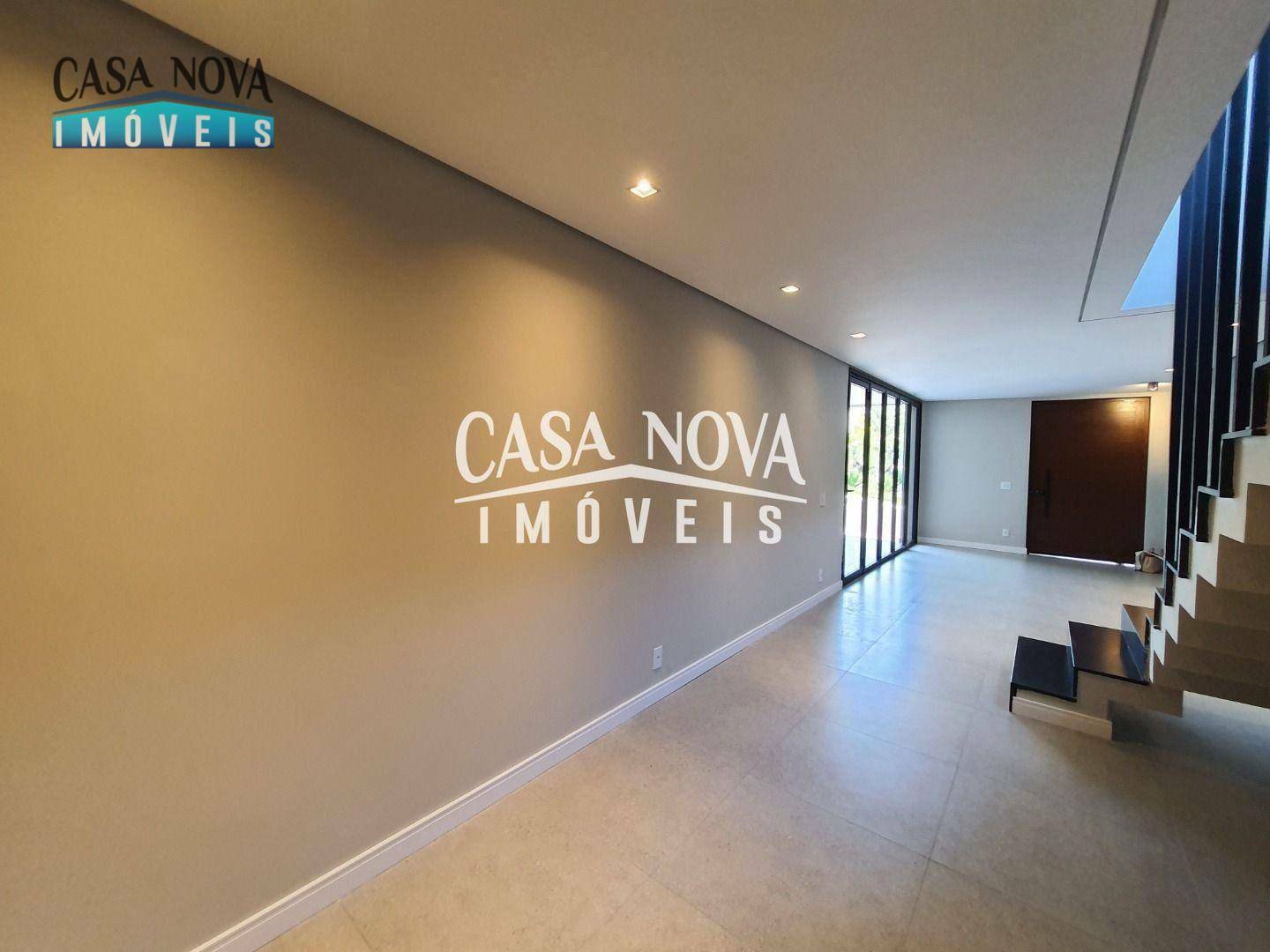 Casa de Condomínio à venda com 3 quartos, 275m² - Foto 2