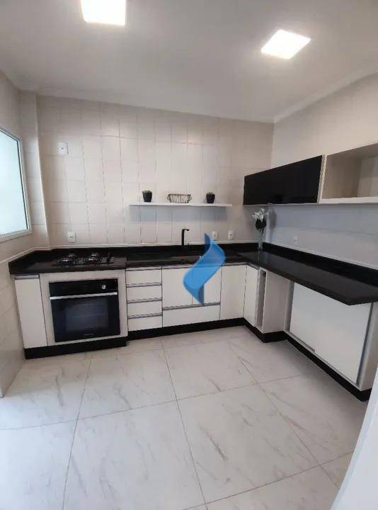 Apartamento à venda com 2 quartos, 69m² - Foto 1