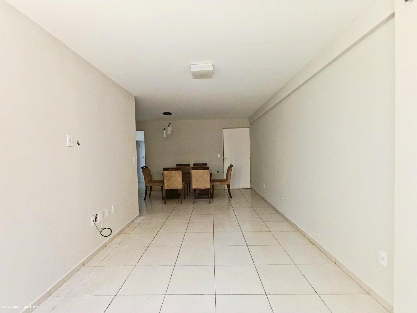 Apartamento à venda com 3 quartos, 113m² - Foto 3