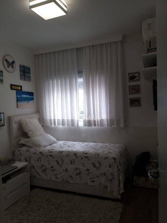 Apartamento à venda com 3 quartos, 145m² - Foto 9