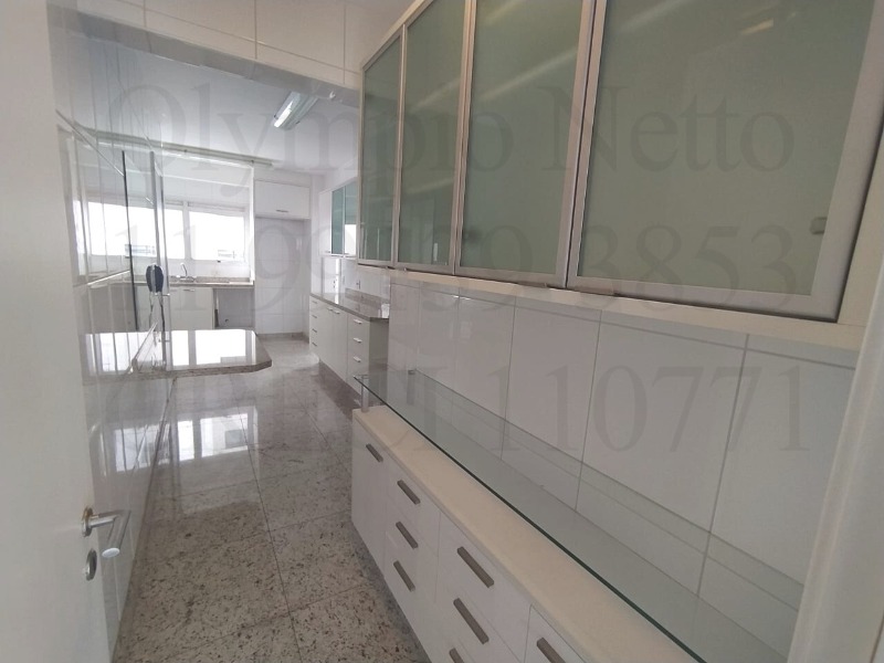 Apartamento à venda com 3 quartos, 160m² - Foto 9