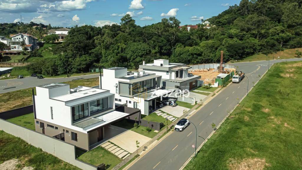 Casa de Condomínio à venda com 3 quartos, 300m² - Foto 13