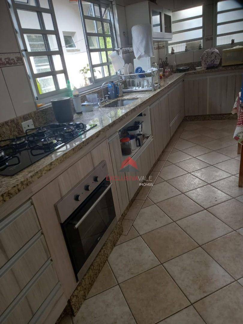 Casa à venda com 3 quartos, 203m² - Foto 31