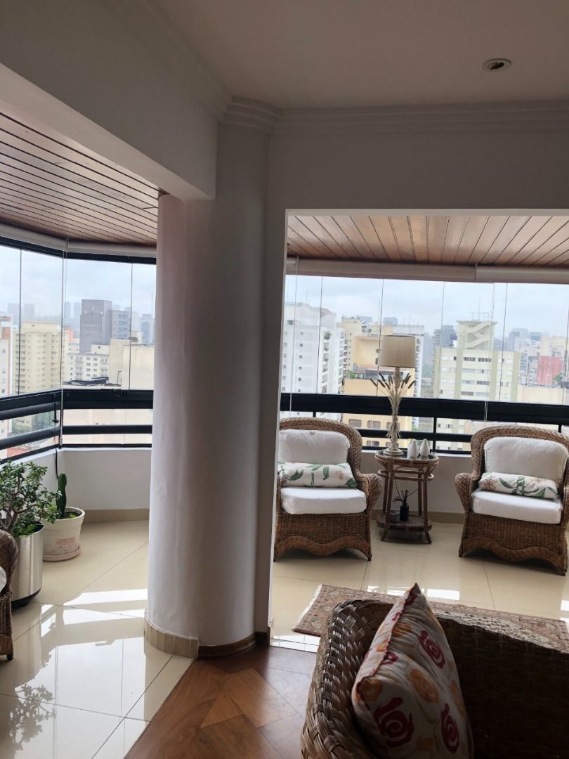 Apartamento à venda com 4 quartos, 220m² - Foto 19