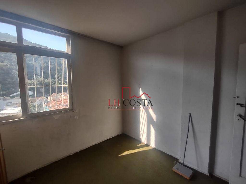 Apartamento à venda com 2 quartos, 70m² - Foto 13